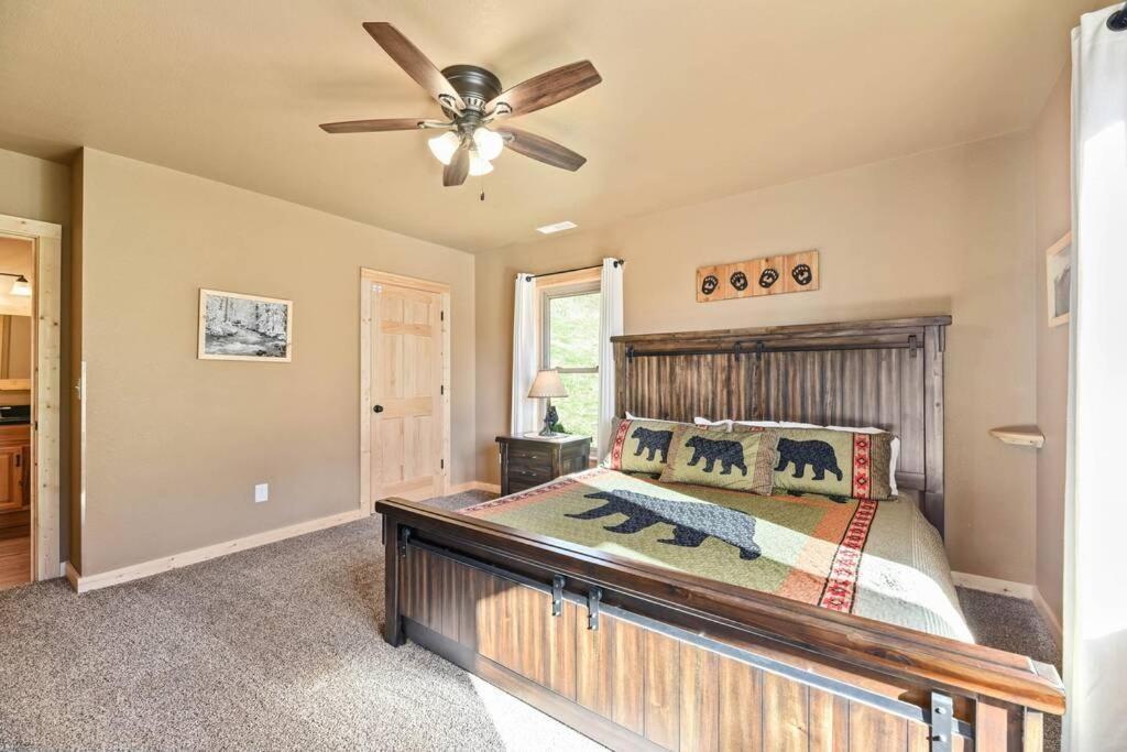 Walnut Ridge Cabin. Sleeps 7-11! Hot Tub, Pool Table, Minutes To Downtown Gatlinburg! Extérieur photo